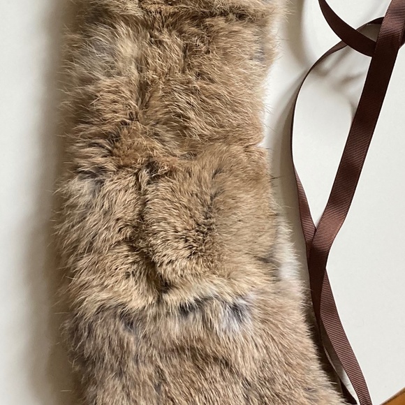 Real Rabbit Fur Collar - Picture 3 of 6